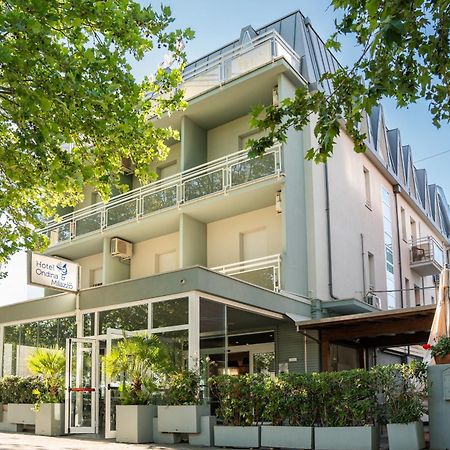 Hotel Ondina E Milazzo チェルヴィア エクステリア 写真