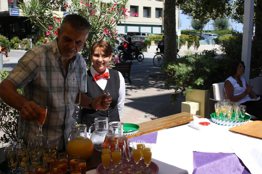 Hotel Ondina E Milazzo チェルヴィア エクステリア 写真